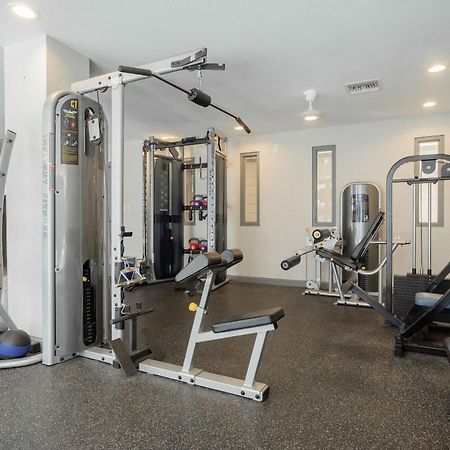 Upstay - Condo With Pool Gym Games And Bbq Austin Esterno foto